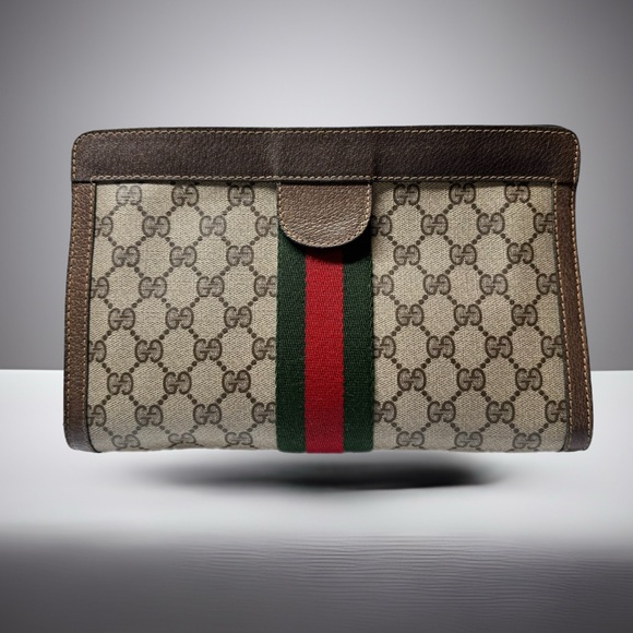 Gucci Clutch - Picture 1 of 14